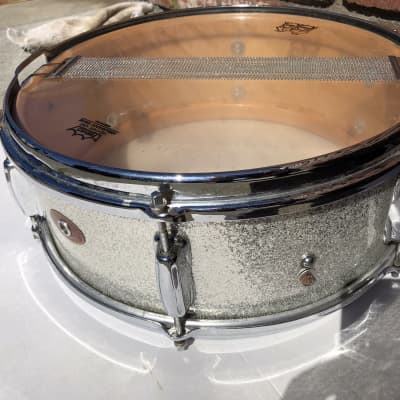 Killer Sounding Slingerland  Deluxe Model Snare Drum  1960s - Sparkling Silver Pearl Silver Sparkle image 8