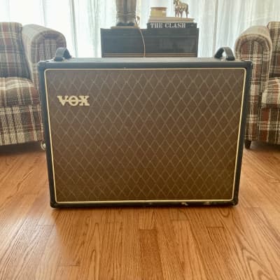 Vox V212c Ac 30 Cabinet For Two 12