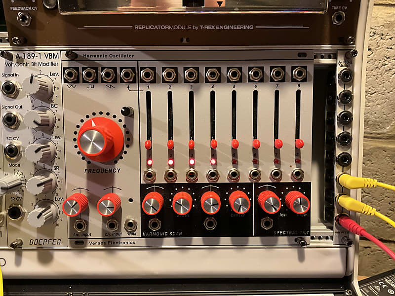 Verbos Electronics Harmonic Oscillator