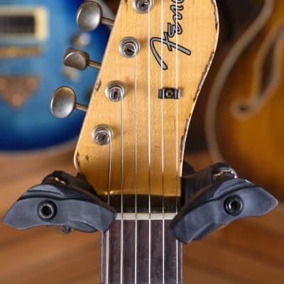 Fender Custom Shop Limited Edition '60 Telecaster Heavy Relic Aged Lake Placid Blue Over 3 Color Sunburst image 18