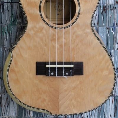 Isuzi QM-T Quilted Flamed Maple Tenor Ukulele with Bevel Cut for sale