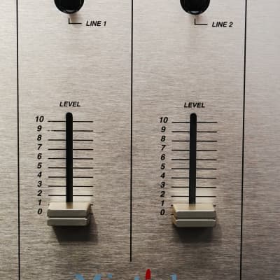 Vestax PMC-06 Pro A Slim Professional Mixtick DJ Mixer