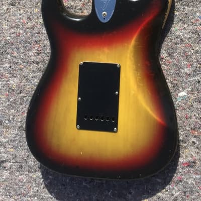 Fender Stratocaster 1976 Sunburst Maple fingerboard image 8