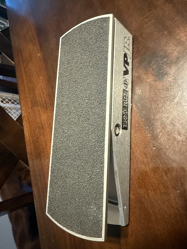 Ernie Ball VPJR Tuner