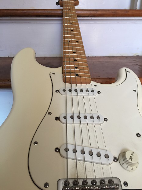 Fender Made In Mexico 50th Anniversary Stratocaster 1996 Olympic White