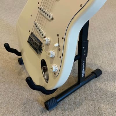 Fender Stratocaster Standard 1989 White image 4