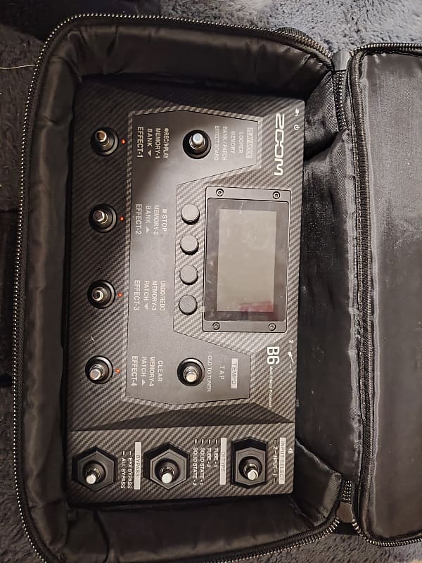 Zoom B6