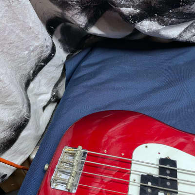 Fender Precision Bass 4-string P-Bass with Case 1990 - 1991 - Candy Apple Red / Maple Fingerboard image 4