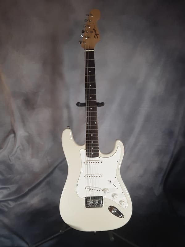 Squier Stratocaster 2002年製 ホワイトカラー