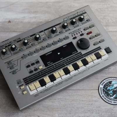Roland MC-303 Groovebox 1990 - 1998 | Reverb Canada
