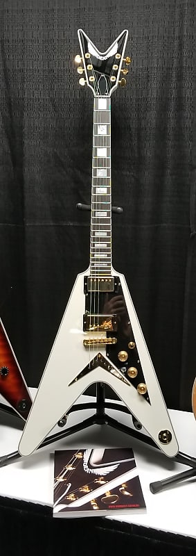 Dean V Custom (2019) - ヴィンテージホワイト