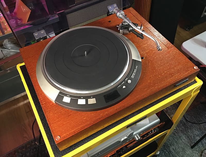 Denon DP-80 DD Turntable w/DA-309, DK-100 and AT lifter. Capt