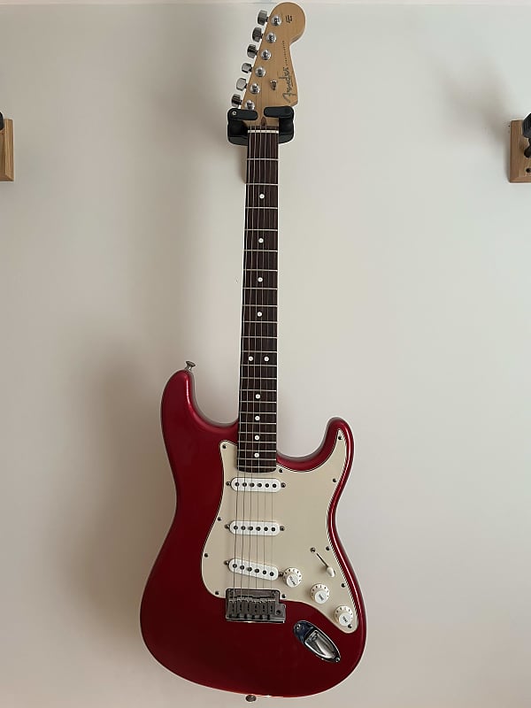 Fender Standard Stratocaster with Rosewood Fretboard 2009 - 2017 - Candy Apple Red image 1