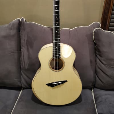 Avian Songbird 7A Fan Fret All-solid Handcrafted Flame Maple Acoustic Guitar with Beveled Armrest image 2