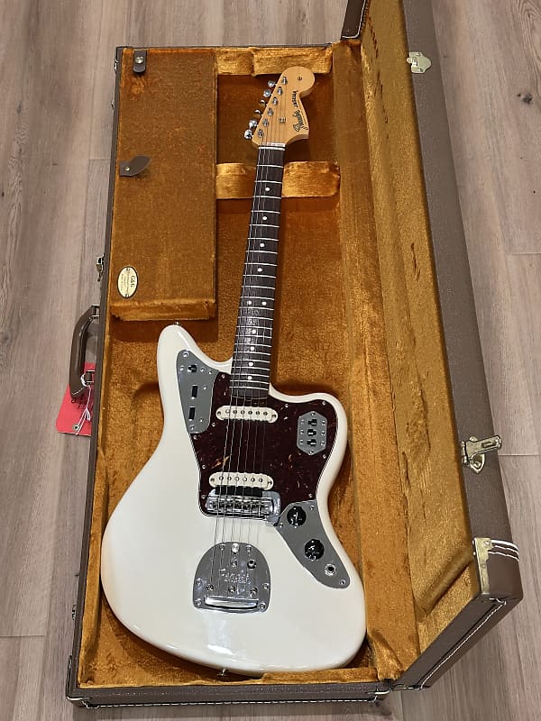 ギター Fender USA / American Vintage 62 Jaguar Fender American Vintage '62 Jaguar | Reverb