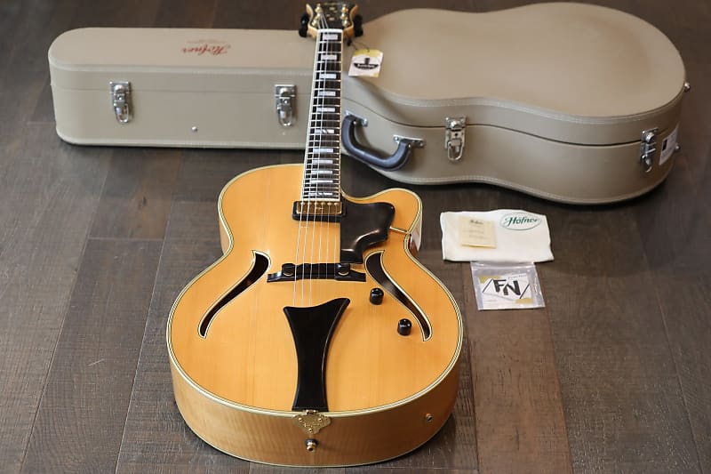 Hofner jazzica deals custom