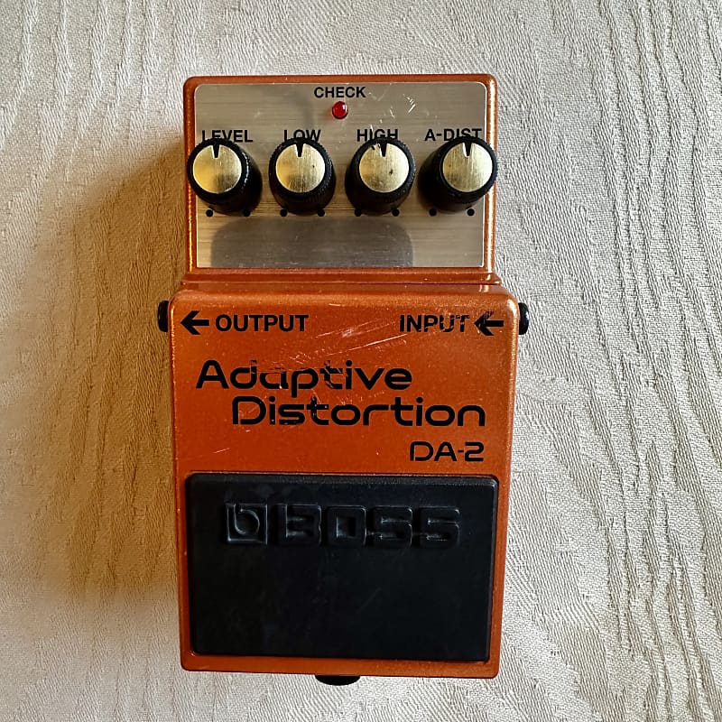 Boss DA-2 Adaptive Distortion