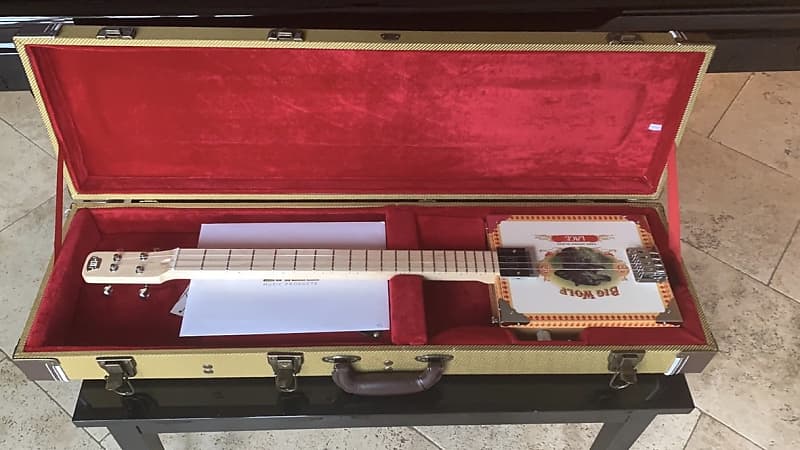 Lace Tweed Cigar Box Guitar Case image 1