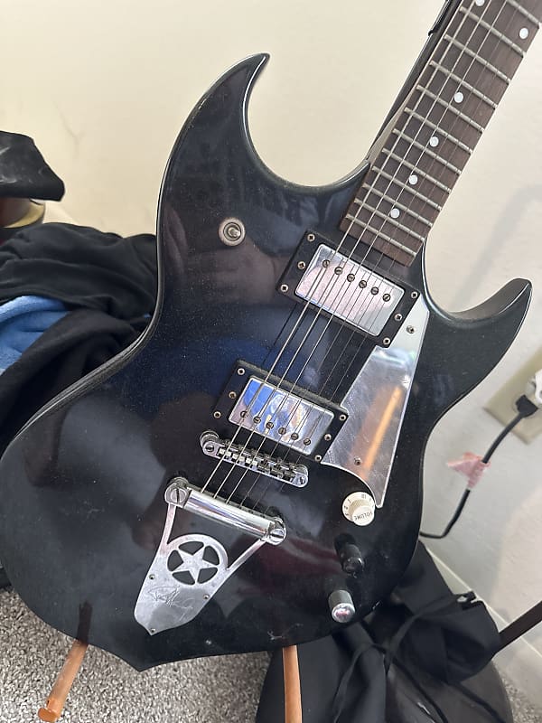 Silvertone Apocalypse Model PS-AP5