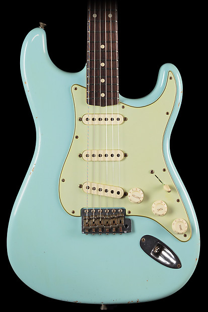 Fender Custom Shop 1960 Stratocaster® Sonic Blue Matching Headstock