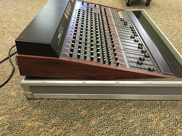 Yamaha MC1604/4-2 Brownface | Reverb