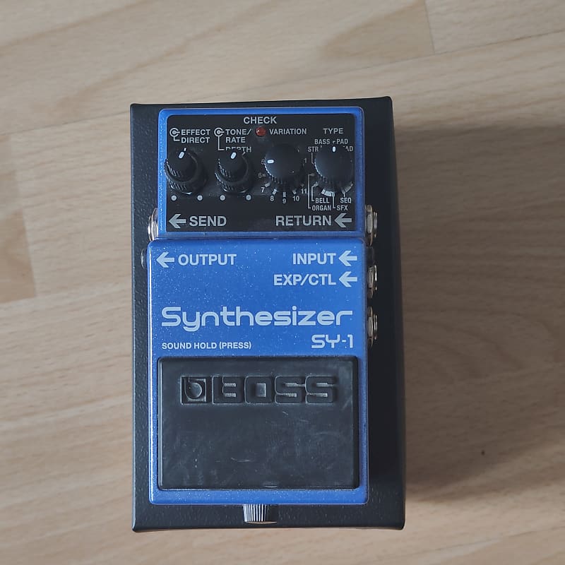 Boss SY-1