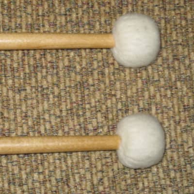 one pair new old stock (with packaging) Vic Firth T3 American Custom TIMPANI - STACCATO MALLETS (Medium hard for rhythmic articulation) Head material / color: Felt / White -- Handle Material: Hickory (or maybe Rock Maple) from 2019 image 6