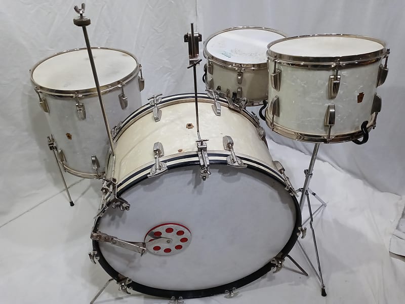 WFL 4 Piece Drum Set .. 26-13-16 w/Matching Ray McKinley 6.5x14