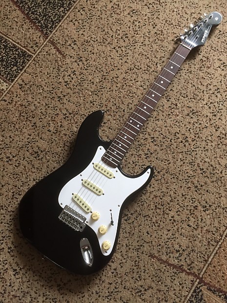SPLENDOR ストラトタイプ SPLENDOR Splendor Japan Vintage Strat Electric Guitar Safe