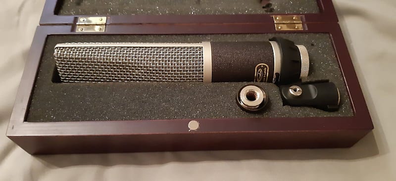 VIOLET DESIGN The Wedge Studio / high-end Condenser / Kondensator microphone