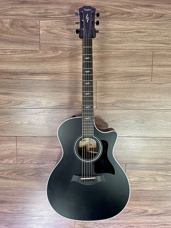 Taylor black deals acoustic guitar