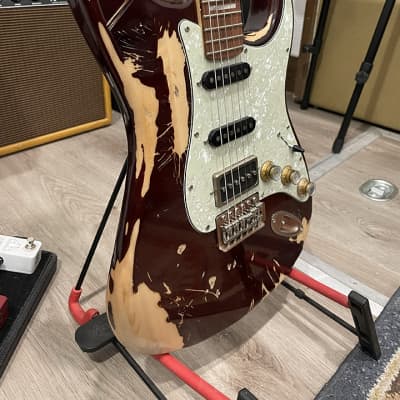 Upgraded! - Squier Classic Vibe '70s Stratocaster HSS with Laurel Fretboard 2019 - Present - Walnut image 2