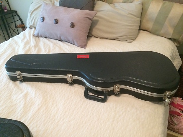 Fender clearance chainsaw case