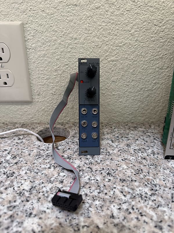Barton Musical Circuits Single Multiplier/Divider