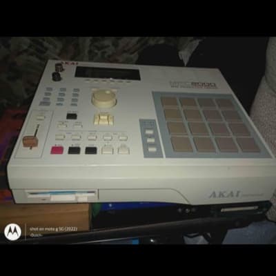 Akai MPC2000 MIDI Production Center