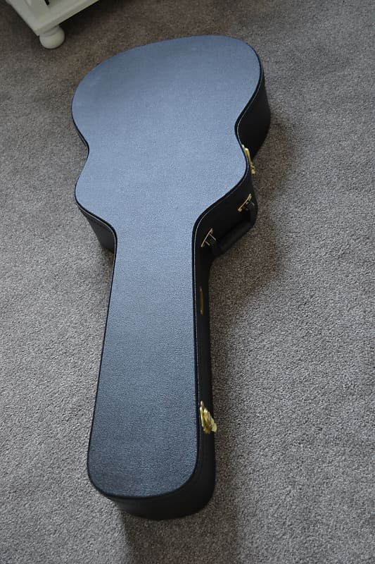 Martin 330 online hardshell case