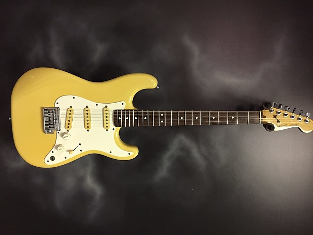 1983 fender shop stratocaster 2 knob