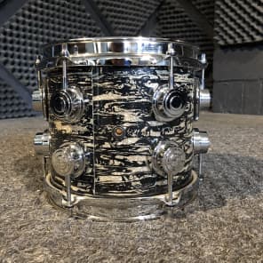 DW  Collector's Series Maple VLT 7x8" Rack Tom in Black Oyster Glass Finish W/Protection Racket Bag image 3