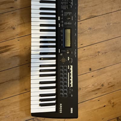 Korg KROSS 2 61-MB 61-Key Synthesizer Workstation 2017 - Present - Matte Black