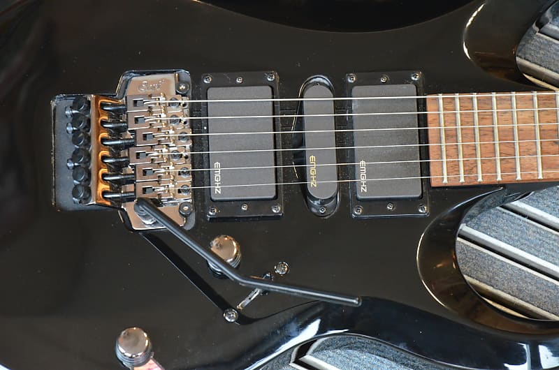 Cort EVL-X5 =fine heavy guitar!3xEMG's,24 frets,Floyd trem=many