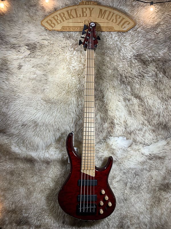 MTD Kingston Z5 | Reverb Canada