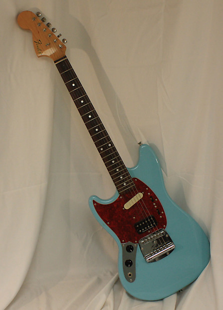 Kurt cobain store left handed