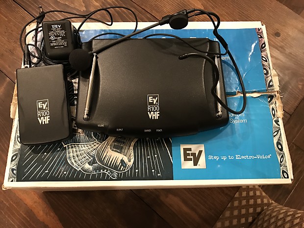 Electro Voice R100 VHF Wireless Lavalier Mic System