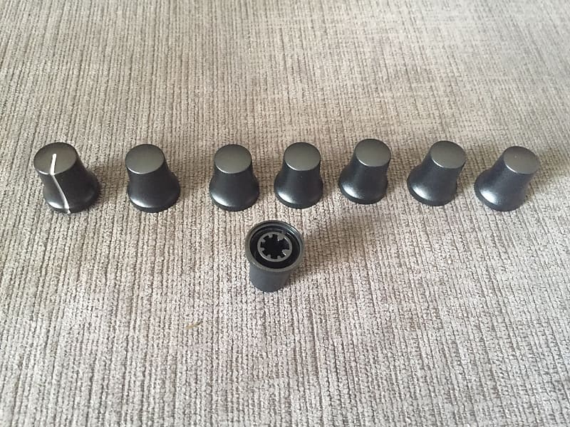 TC Electronic RH750 or RH450 Bass Amp Knobs