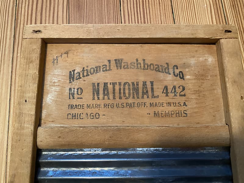 1930s Wood National Washboard Co. No. 442