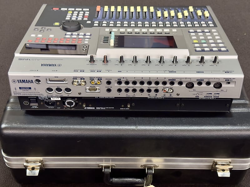 Yamaha AW4416 Professional Audio Workstation 16-Track Digital 