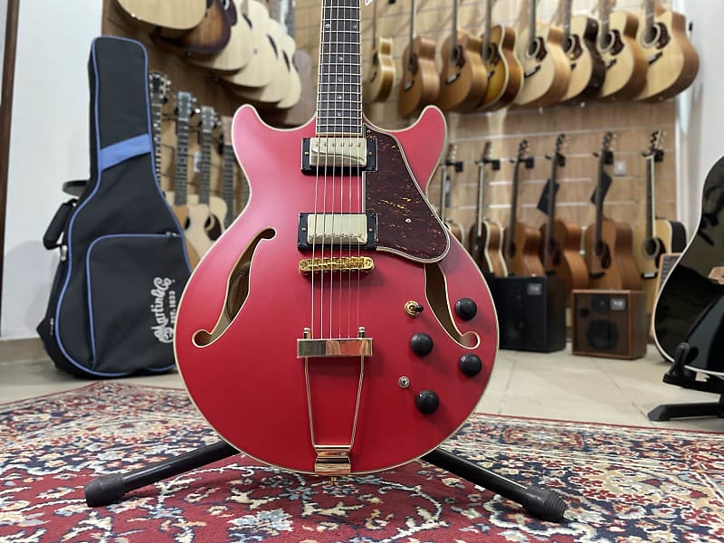 Ibanez AMH90-CRF – Cherry Red Flat