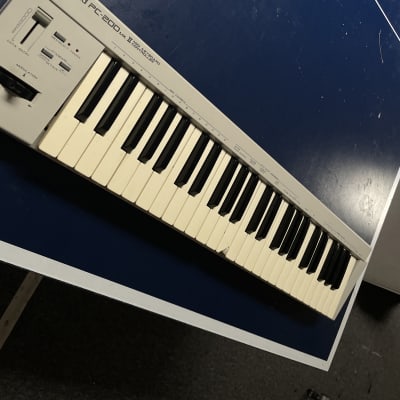 A-49 Controlador MIDI — Roland México