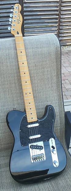 、　Fender Telecaster Blackout Fender Deluxe Blackout Telecaster Electric Guitar Black