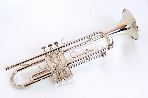 YAMAHA YTR-2320ES Bb Trumpet